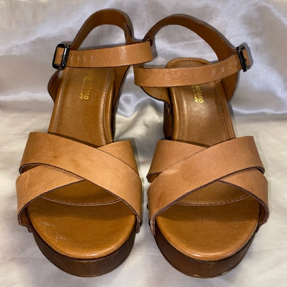 Size 7 (38) Women’s Brown Sandle - Picture 2 of 8